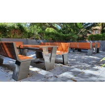 Paris Setting with Seats - Wood Grain Aluminium