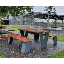 Paris Setting with Flat Benches - Wood Grain Aluminium - Western Red Cedar